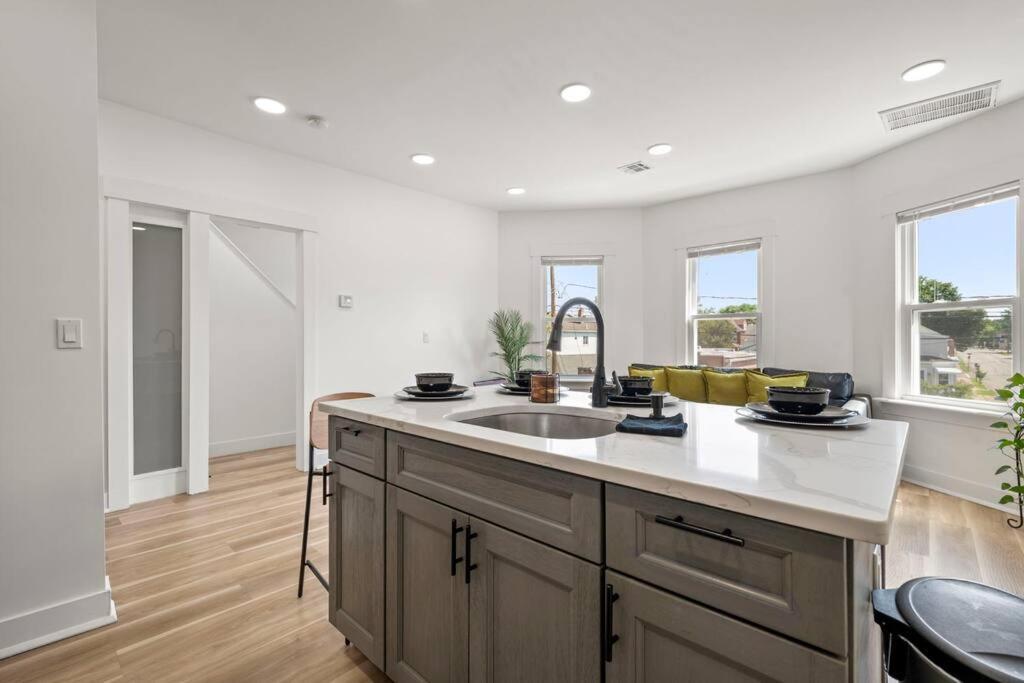 10Guests! Parking 2Nd Floor-Duplex Apartment Fair Lawn Exterior photo